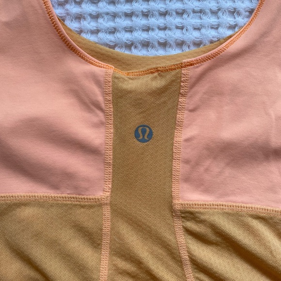 Lululemon Tanktop - Picture 3 of 3